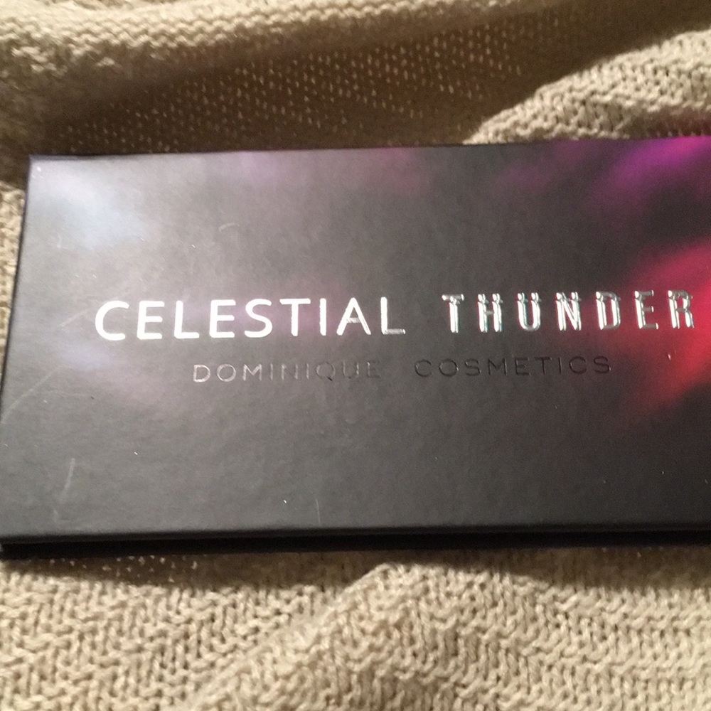 Dominique cosmetics eyeshadow palette